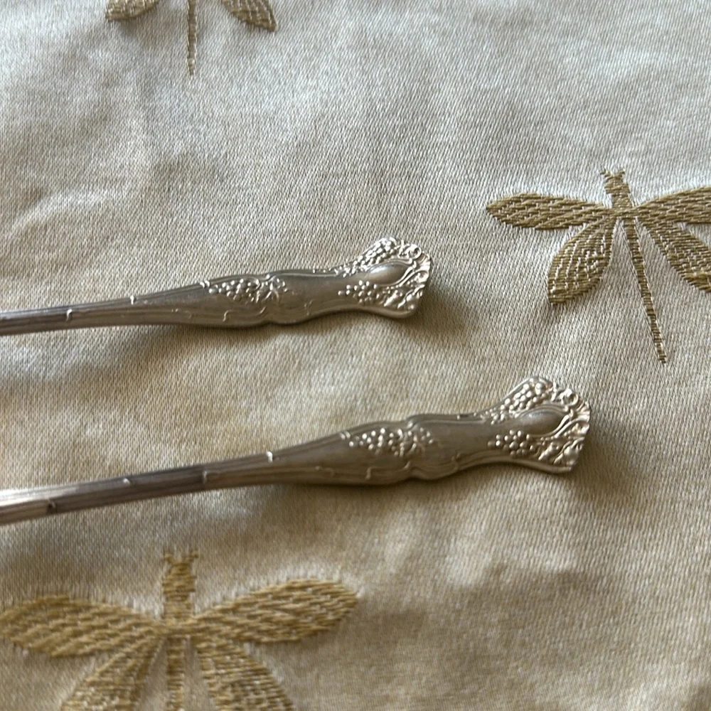 Pair of 2 1847 Rogers Bros. AI Silver Grape Pattern Cocktail / Oyster Forks.